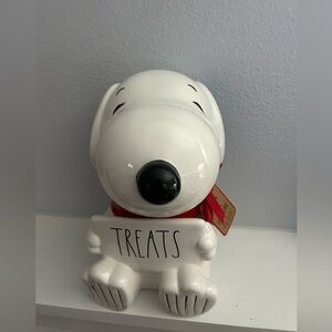 Rae Dunn Peanuts Large Figural Snoopy TREATS Christmas Canister NEW RARE